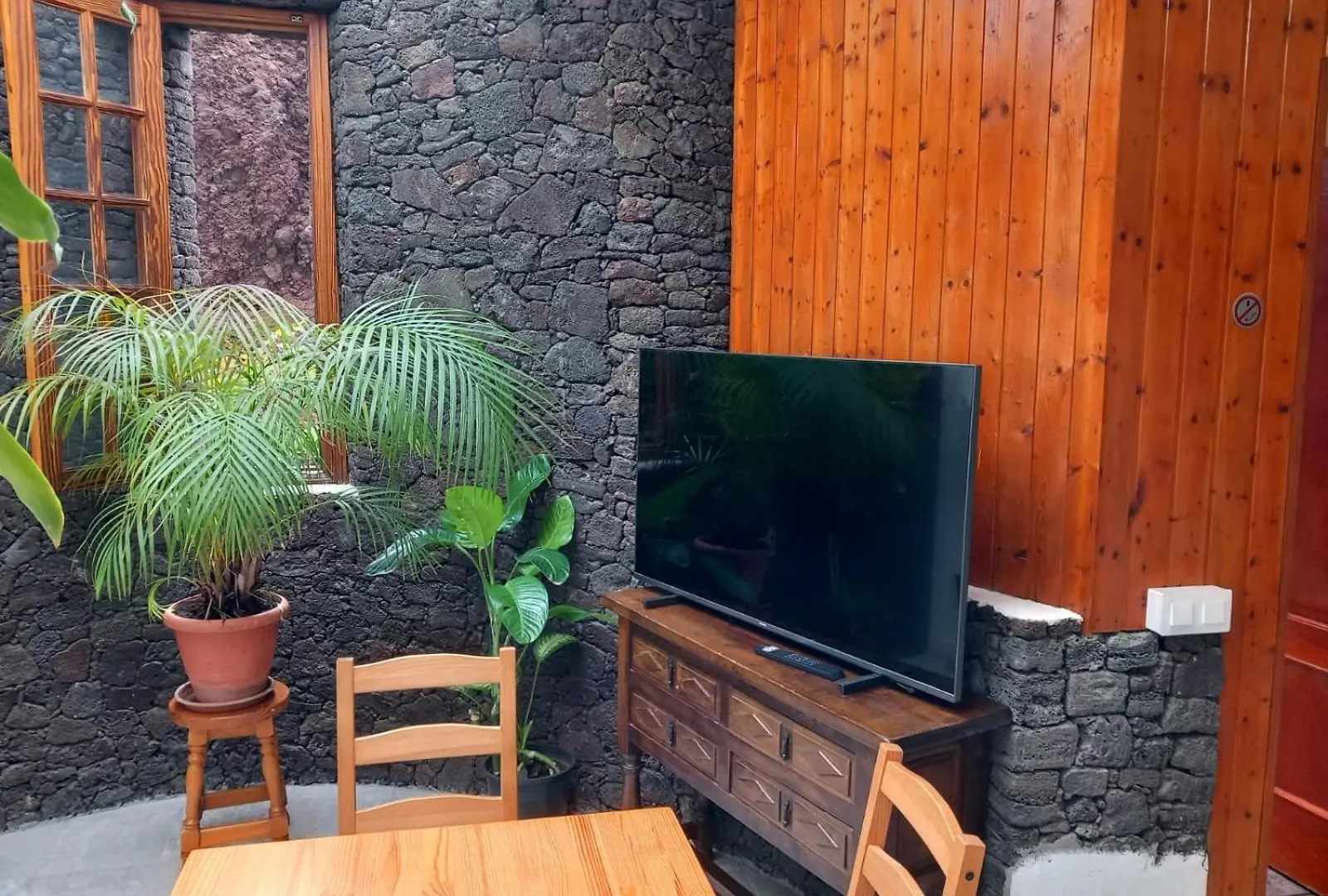 Vivienda Vacacional Casa Rosi Frontera 0*,  Spain